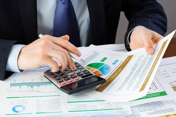Personal Finance Red Flags Related To — Debt & Borrowing
